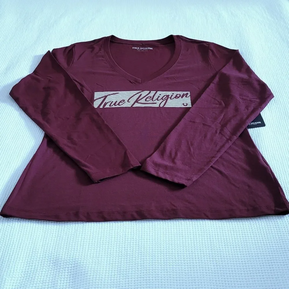 True Religion🙏 Long Sleeve Silver🤍 Foil Graphic Tee - NWT